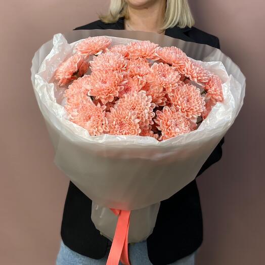 Букет из коралловой хризантемы