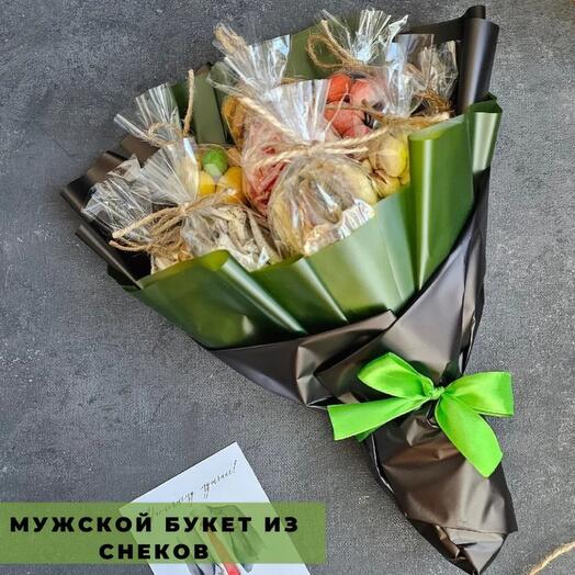 Мужской букет из снеков