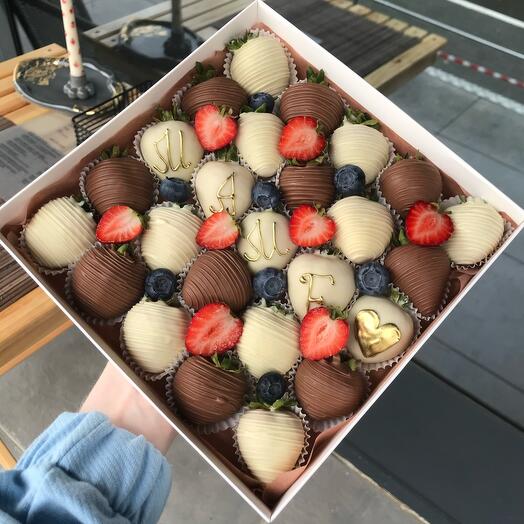 Fresas en chocolate "MAMÁ"