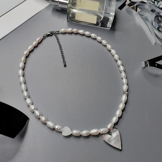 Жемчужное колье с подвеской сердце