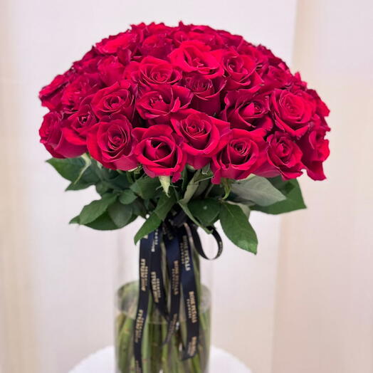 Red Rose flowers with vase