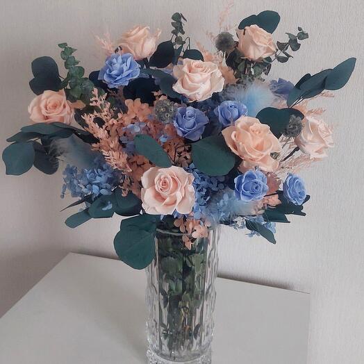 Букет из стабилизированных роз