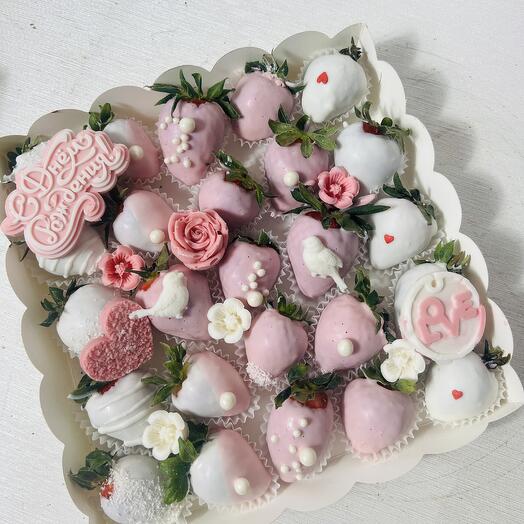 Клубника в шоколаде к дню рождению