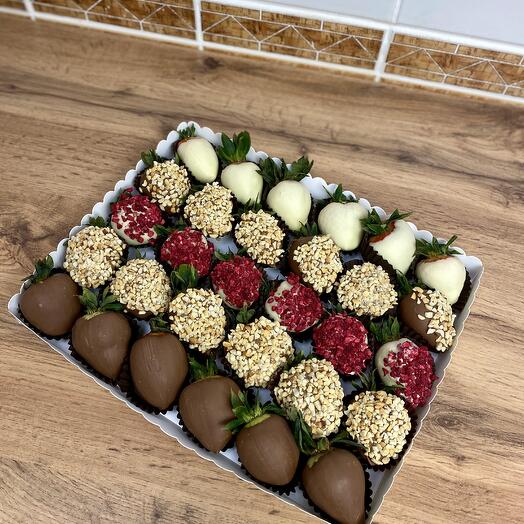 Клубника в шоколаде (30шт)