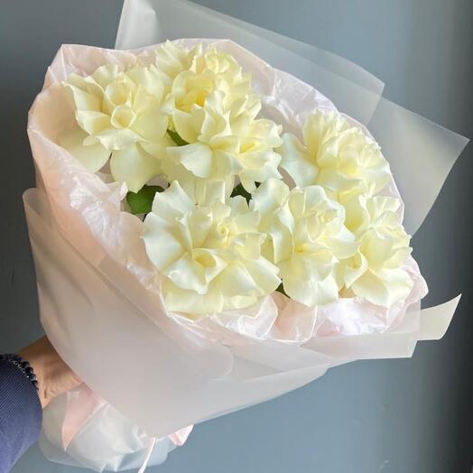 Букет с ажурными розами