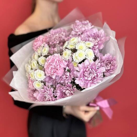 Нежный букет из хризантем