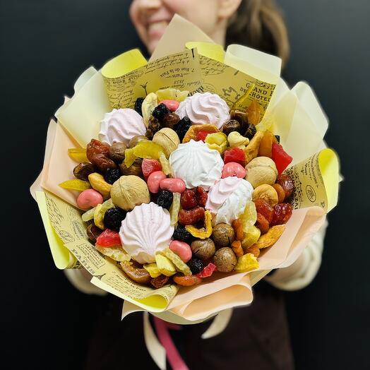 Букет с зефиром и сухофруктами