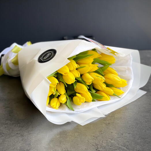 Yellow 29 tulips 💛