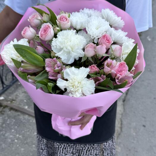 Сборный нежный букет