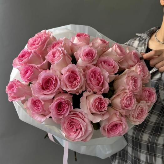 Розовые розы 25 шт