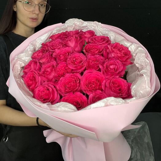 Букет из 25 роз Эквадор фуксия