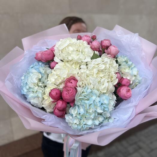 Пион розы и нежные гортензии