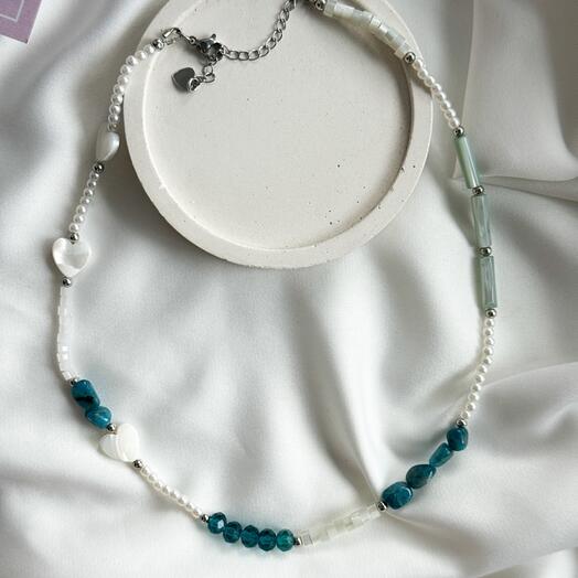 Колье из натуральных камней и бусин ,подарок девушке,сестре,подруге,маме,бабушке,подарок на день рождение