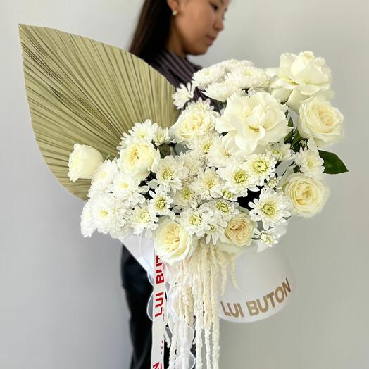 Композиция "Белый вальс"