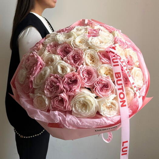 Букет "51 пионовидных роз O Hara микс"