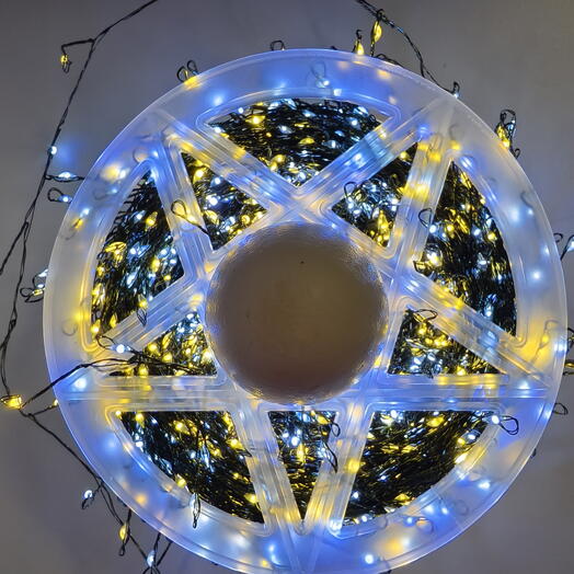 Гирлянда роса Мишура хвойная лапа двухцветная 50 метров с пультом на зеленой проволоке