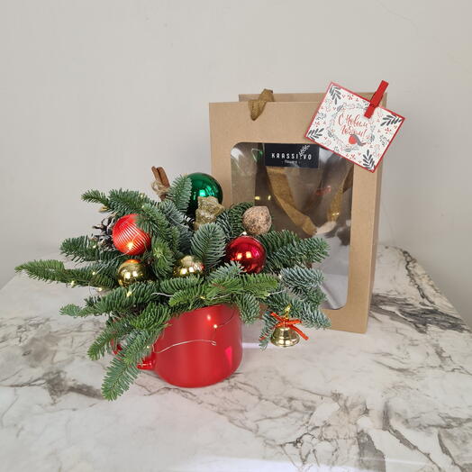 Композиция в кружке