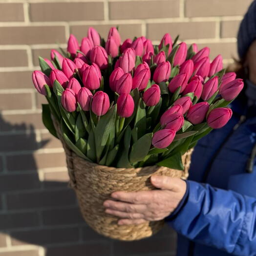 💐Корзина с розовыми тюльпанами