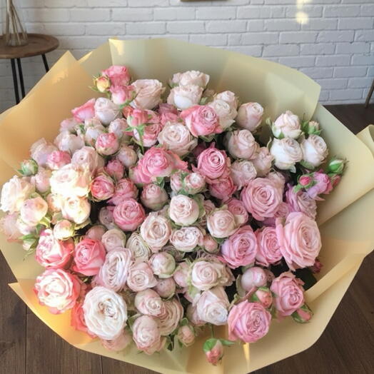 Spray roses mix
