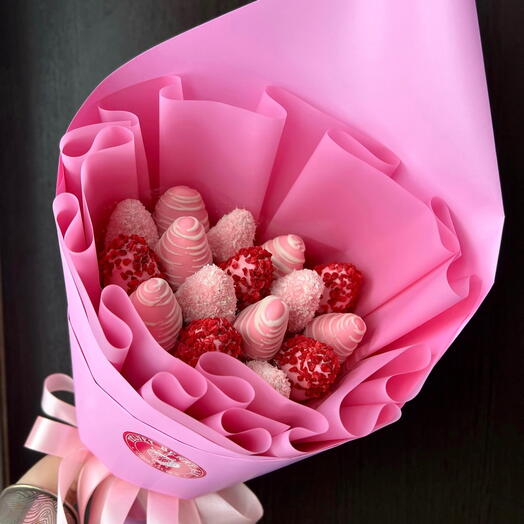Букет из клубники в шоколаде "Мини Барби" 250гр 💗 для неё