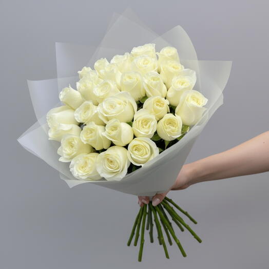 Букет из 29 белых роз 60 см
