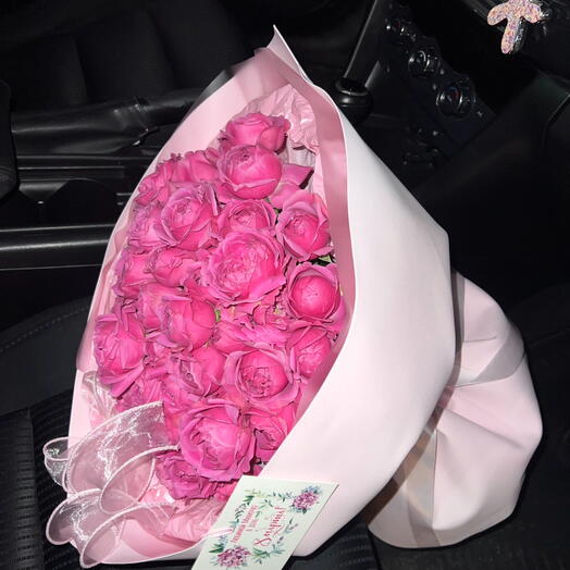 Нежно-розовый букетик пионовидных роз 💓