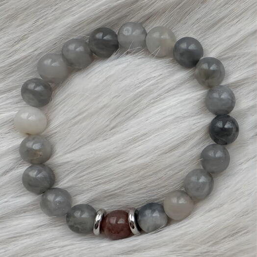 Браслет под серые и карие глаза