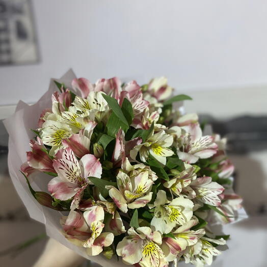 Букет из Альстромерия