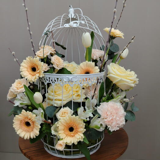 Композиция "Весна в клетке"