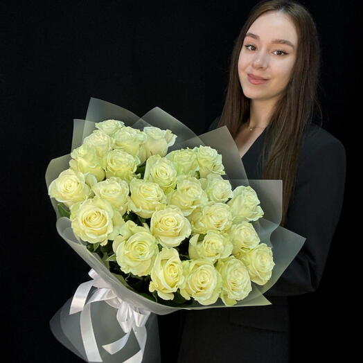 Букет белые крупные розы 25 шт (мб 340)