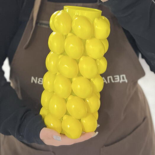 Ваза с лимонами