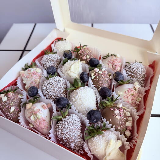 Клубника в шоколаде 16 шт
