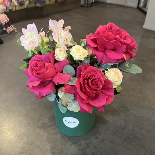 Шляпная коробка с французскими розами 🌸