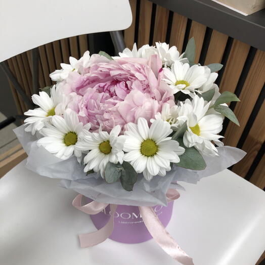 🩷Нежный пион и ромашка в коробочке Bloom Room