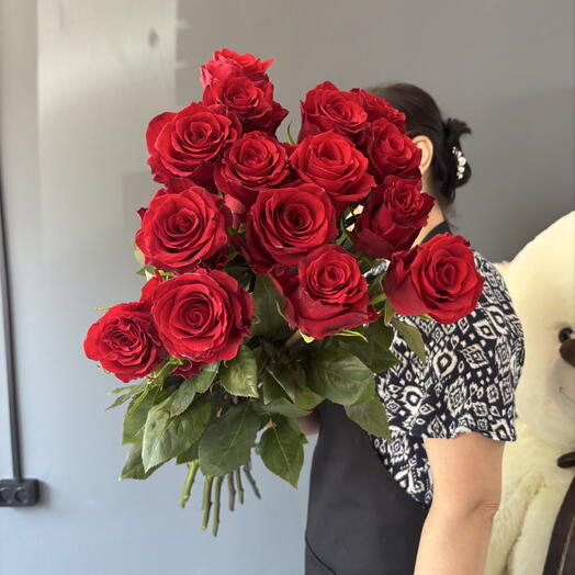 Роза эквадор 15 шт