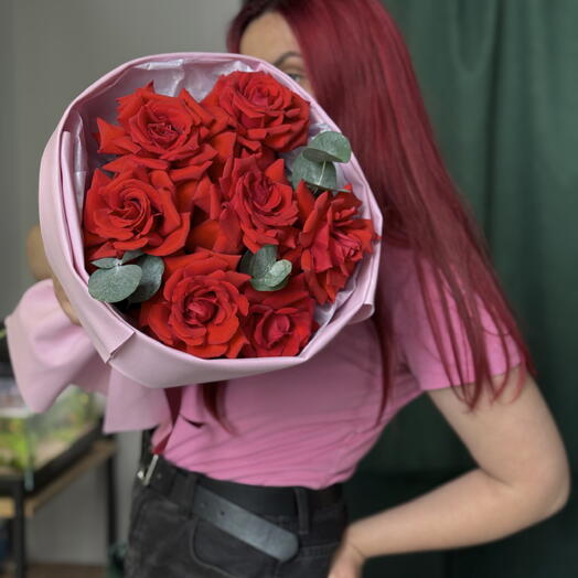 Красные французские розы 7 штук