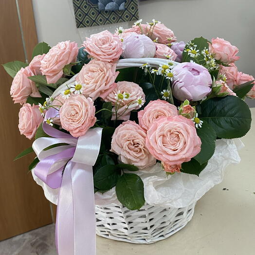 Цветы в карзине