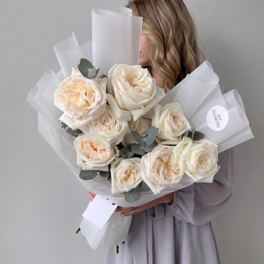 Монобукет с ароматными пионовидными розами White Ohara (9 шт.) от XOFLOWERS