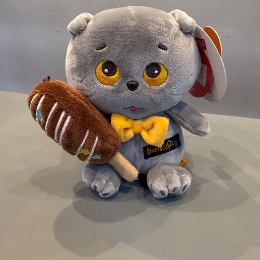 Мягкая игрушка Котик с мороженкой
