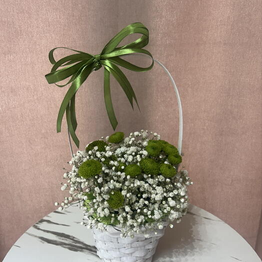 Корзинка с цветочками Белоснежка с зеленью💚