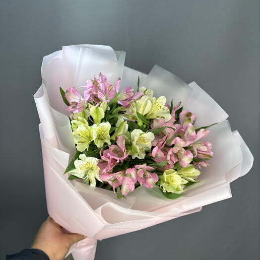 Букет нежных альстромерий💐