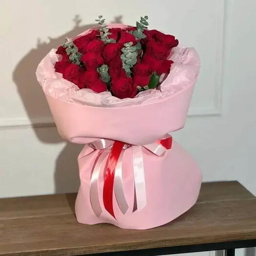 Букет  из роз на День знаний
