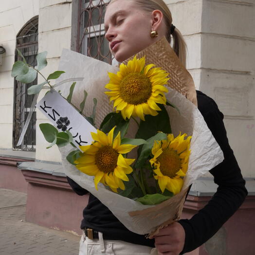Букет подсолнухов на 1 сентября