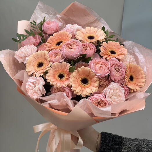 Букетик из кустовых роз и Гербер 🌺