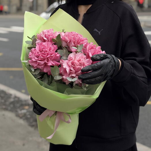 Букет «Стильная провокация»🎀🏙️ с пион розами