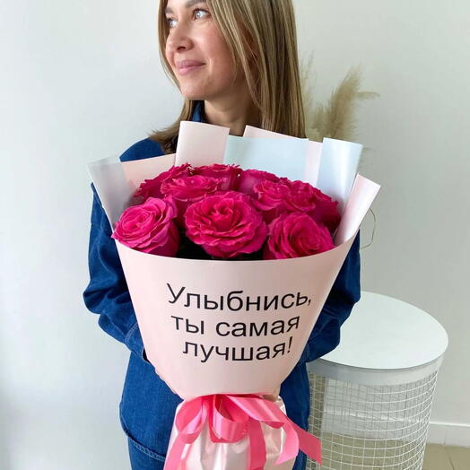 Розы фуксия в оформлении
