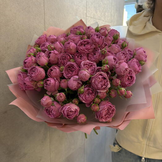 Букет из кустовых роз 🩷🎀