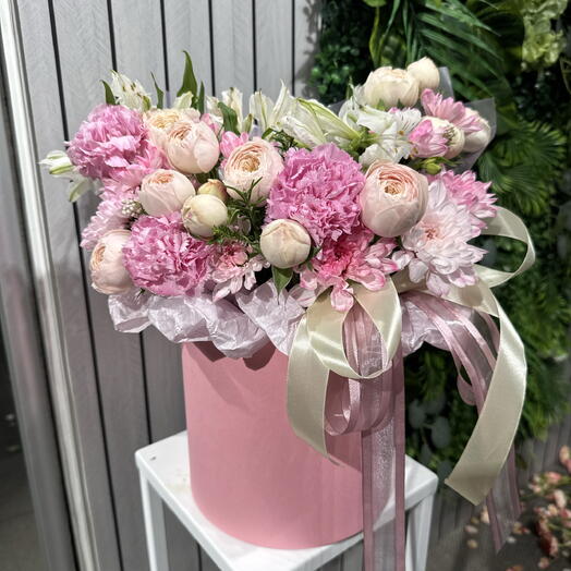Композиция с кустовой розой и диантусами🌸862004
