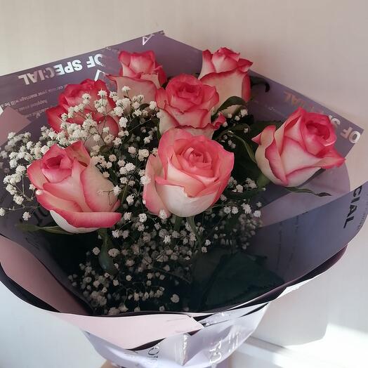 Rosas con gypsophila