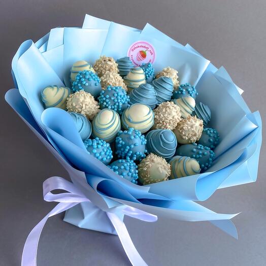 Strawberry in chocolate Bouquet S